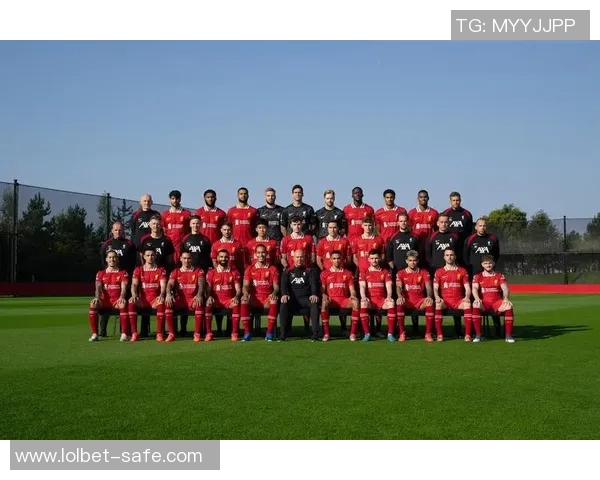 英超激情对决利物浦完胜拜仁绝杀瞬间点燃全场氛围